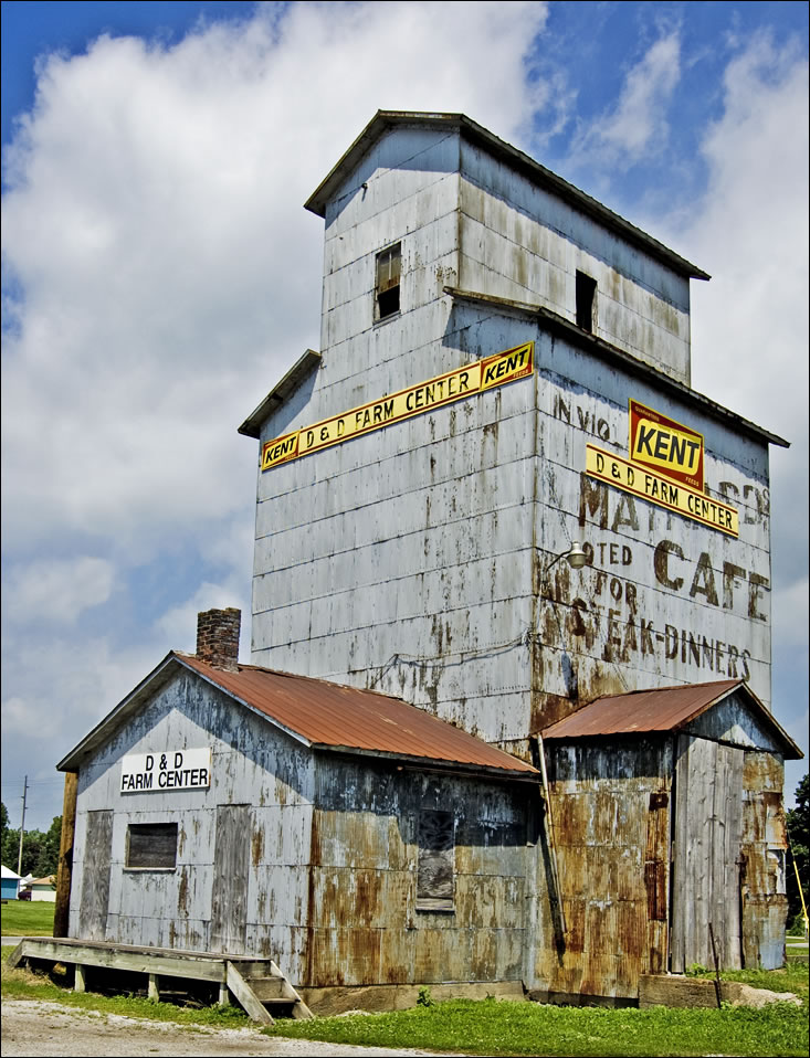 D & D Farm Center